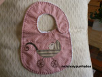 Retales y puntadas: Baberos de tela y rizo